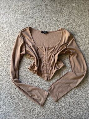 Ribbed Corset-Style Long Sleeve Crop Top in Camel y2k